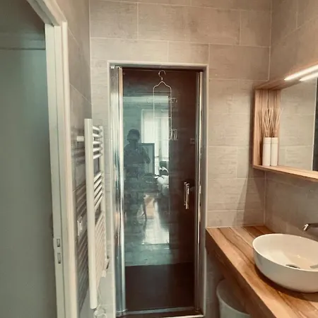 Appartamento Stylish Parisian Montmartre 2br Parigi