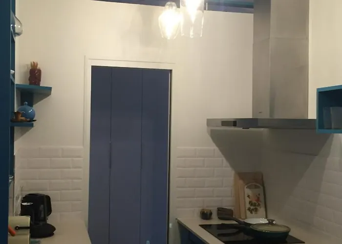 شقة Stylish Parisian Montmartre 2br