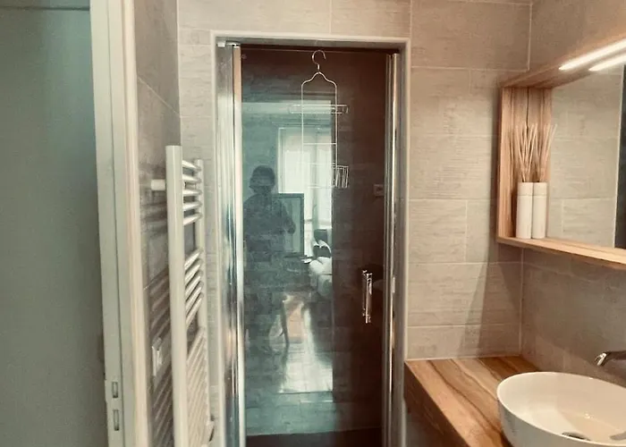 شقة Stylish Parisian Montmartre 2br باريس